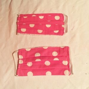 New kids size face masks.lot of 2